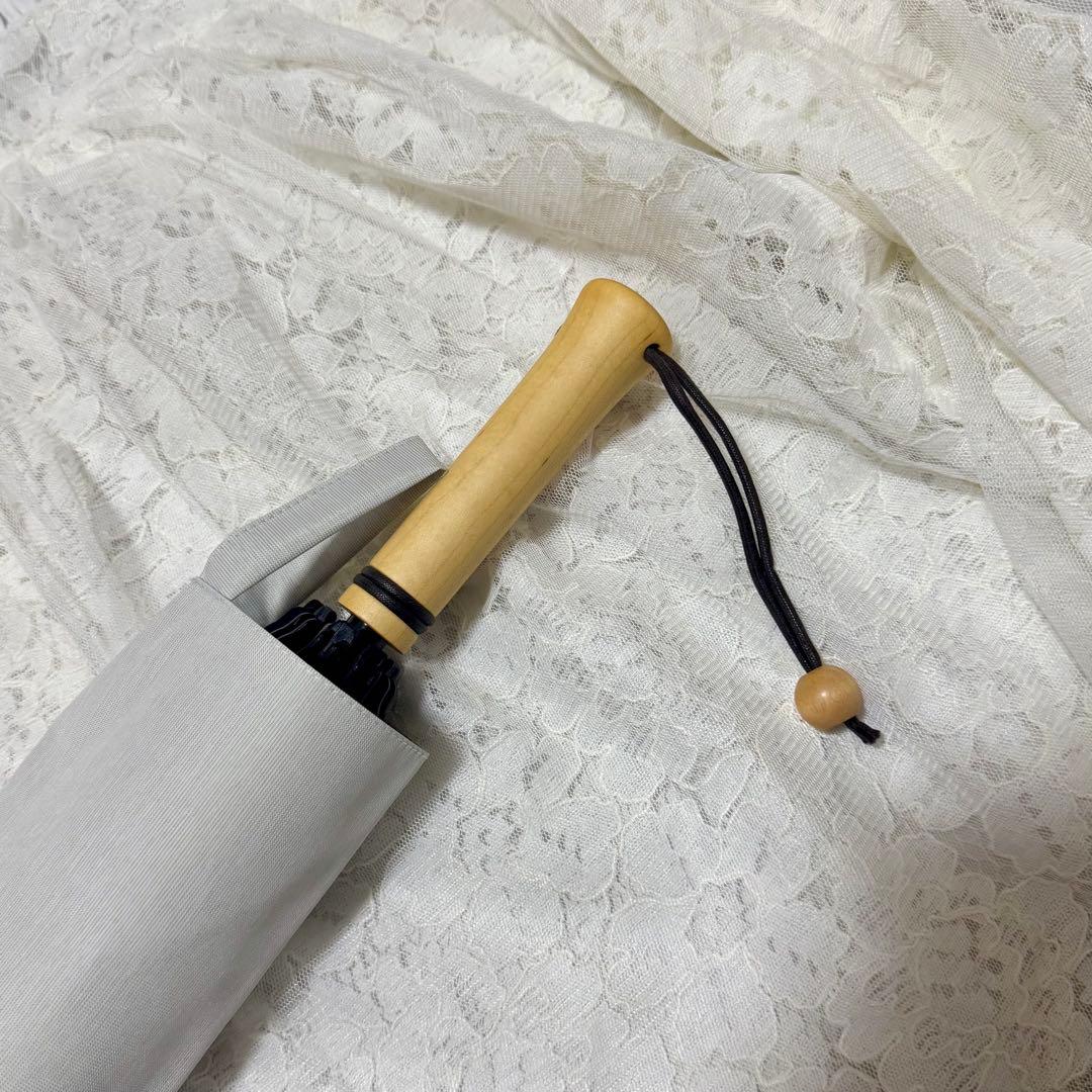 即日発送可能✨️タグ無し 新品 サンバリア 100 折りたたみ日傘 アイボリー