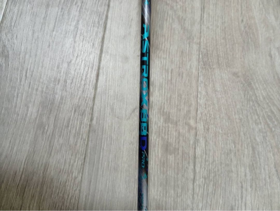 バドミントンラケット アストロクス88D PRO　3U G6