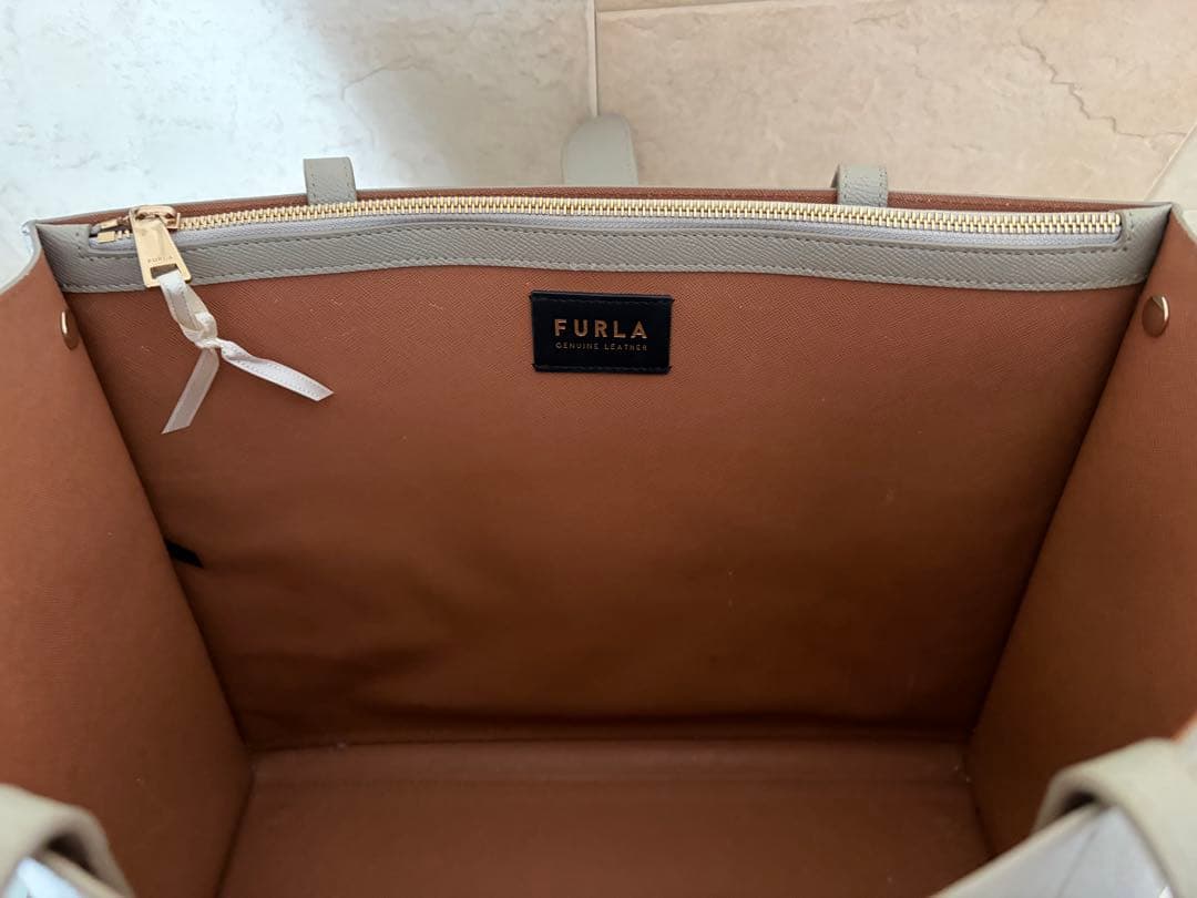 本日のみタイムセール！FURLA グレー Lサイズ トートバッグ　ソフィアフルラ