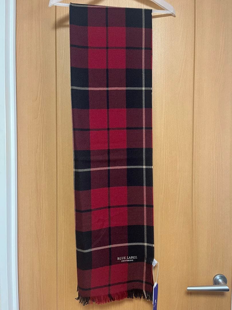 ブルーレーベル クレスブリッジ ウール、絹、カシミヤ　シルクマフラー00