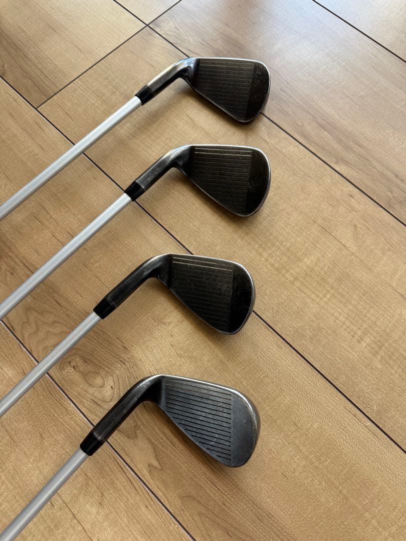 Callaway RAZR X BLACK メンズアイアンセット 4本