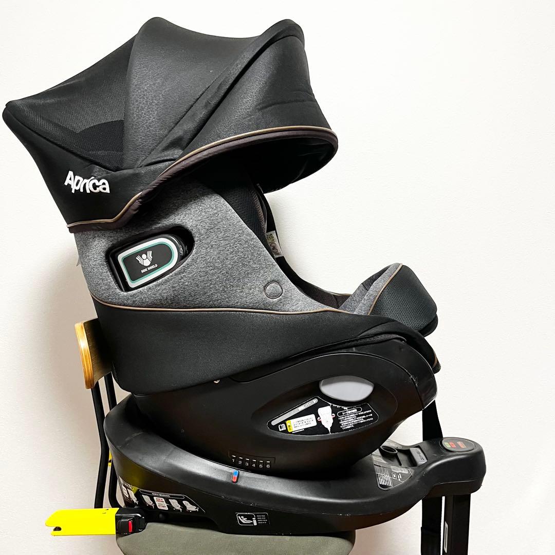 【極美品】アップリカ クルリラプロテクト 美品 クッション完備 ISOFIX
