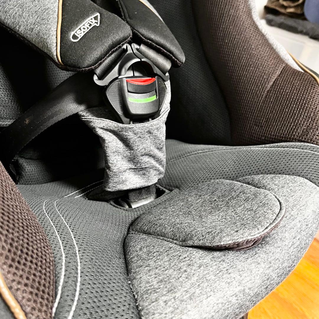 【極美品】アップリカ クルリラプロテクト 美品 クッション完備 ISOFIX