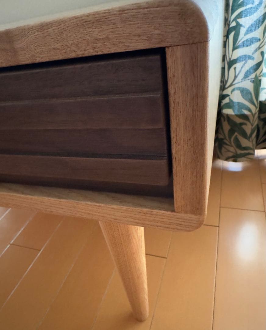 ACTUS RELIEF リビングテーブル