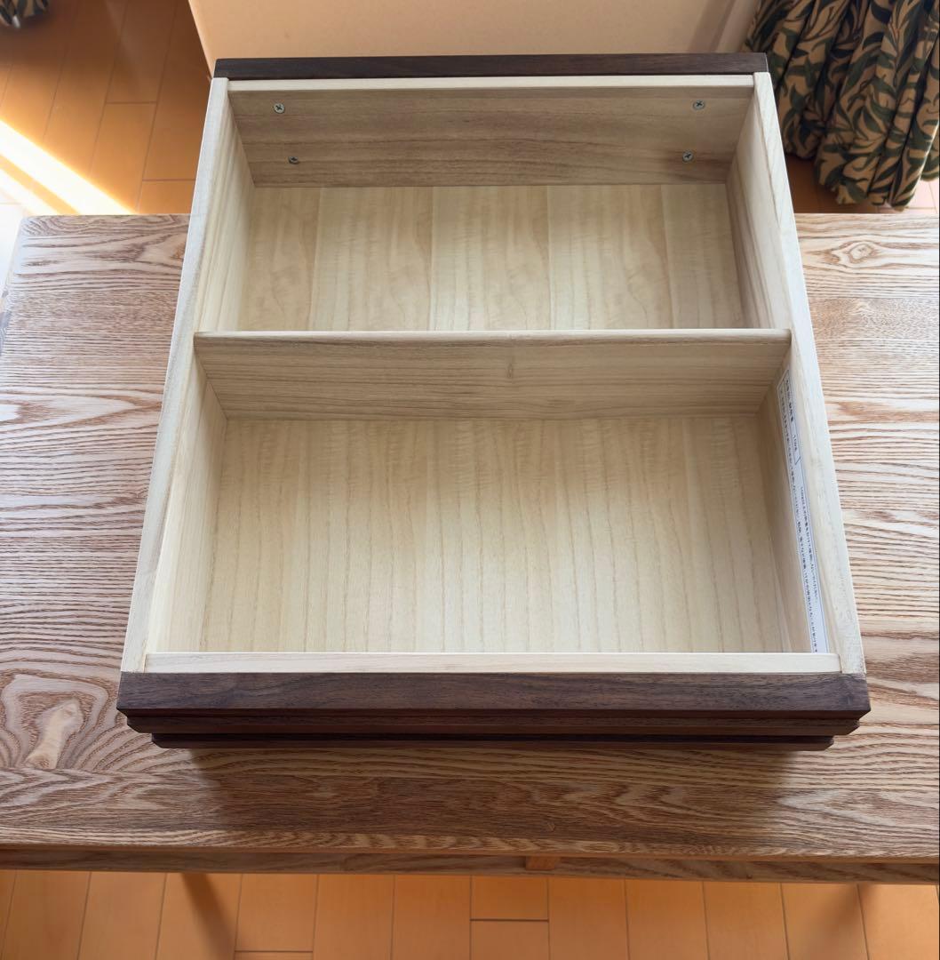 ACTUS RELIEF リビングテーブル