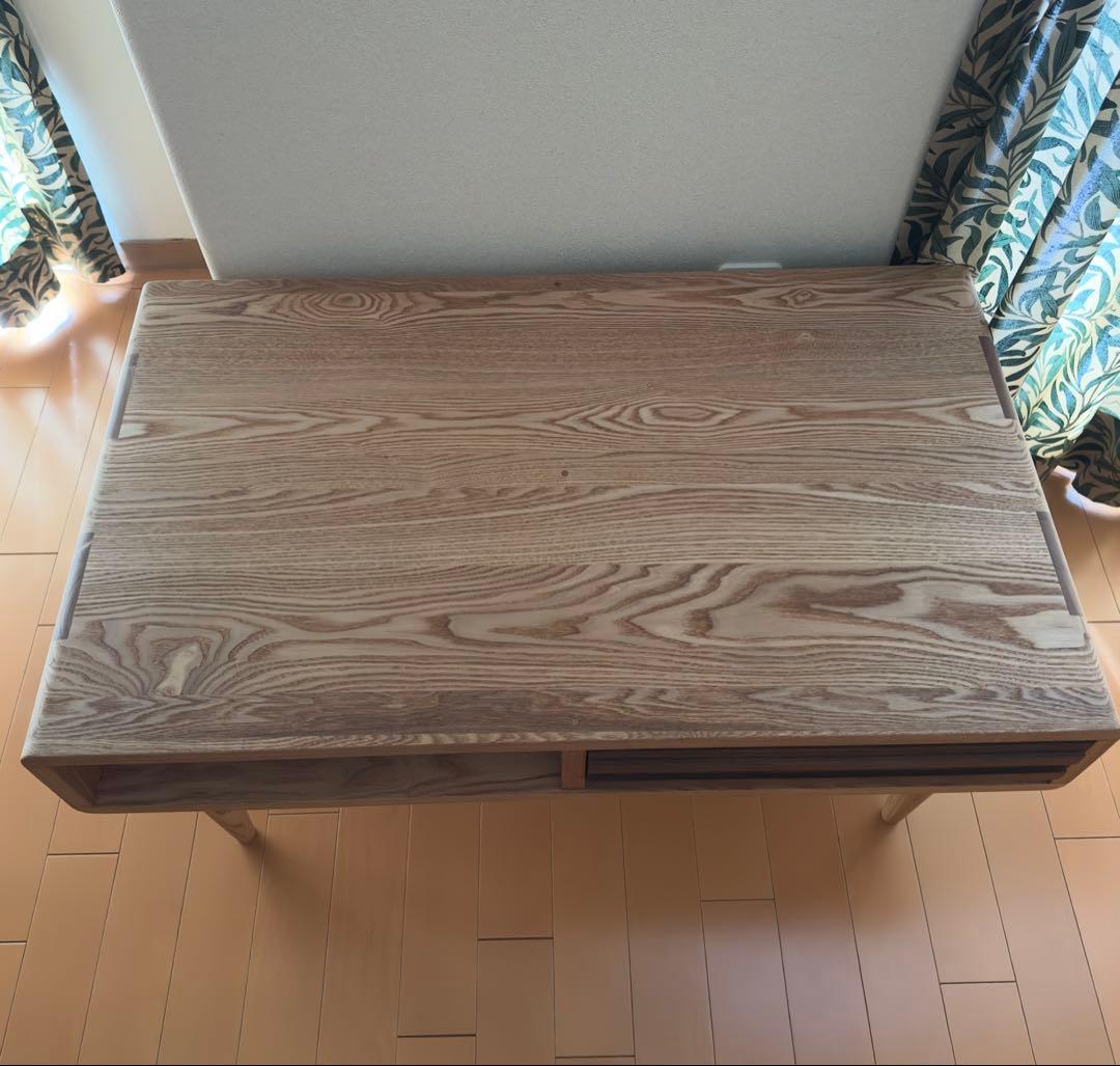 ACTUS RELIEF リビングテーブル