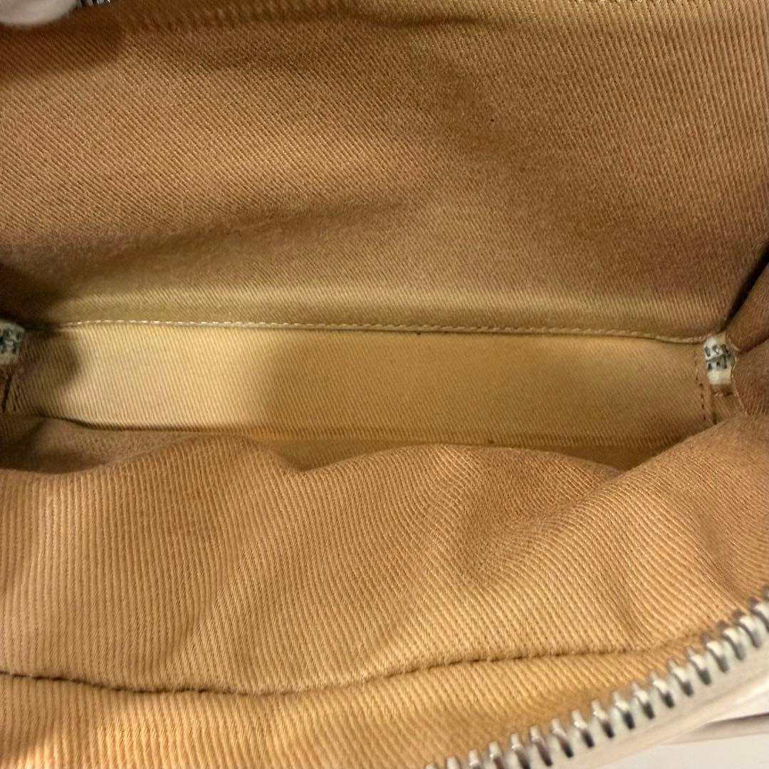 CHANEL シャネル ココマーク チェーン ショルダーバッグ マトラッセ 白