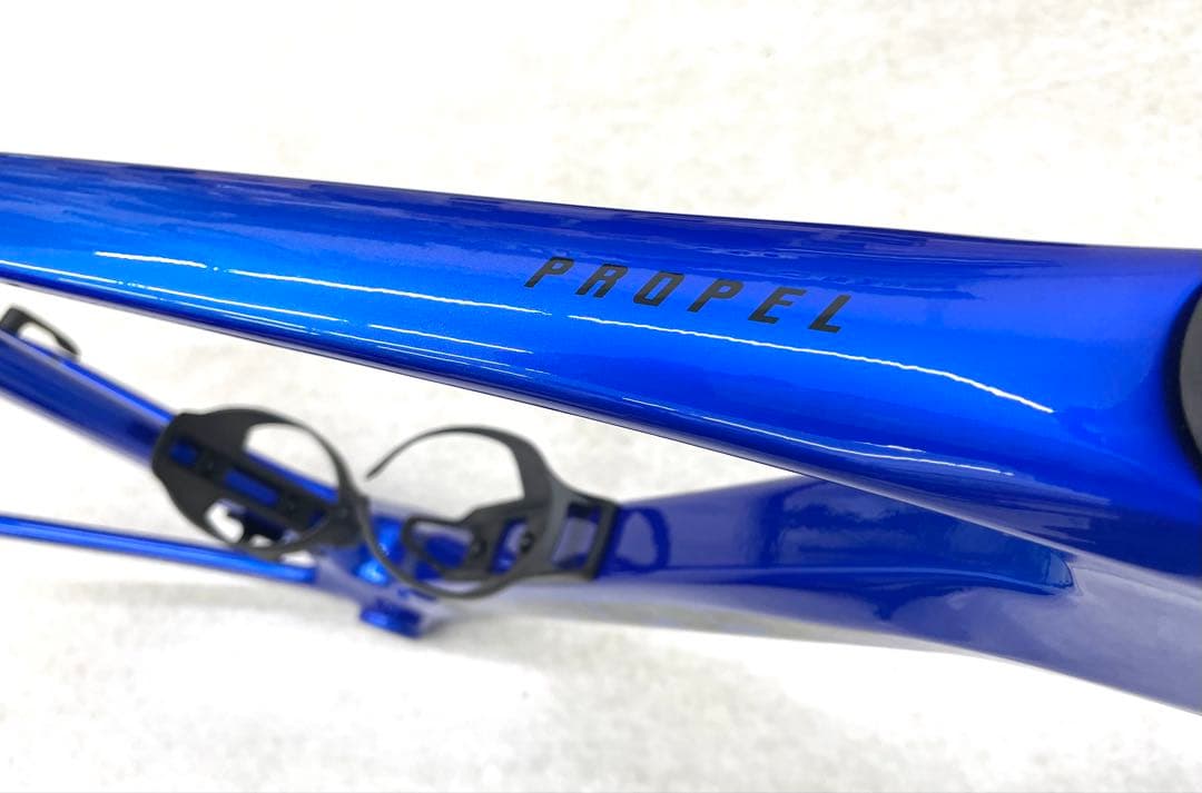 Giant PROPEL advanced フレームセット