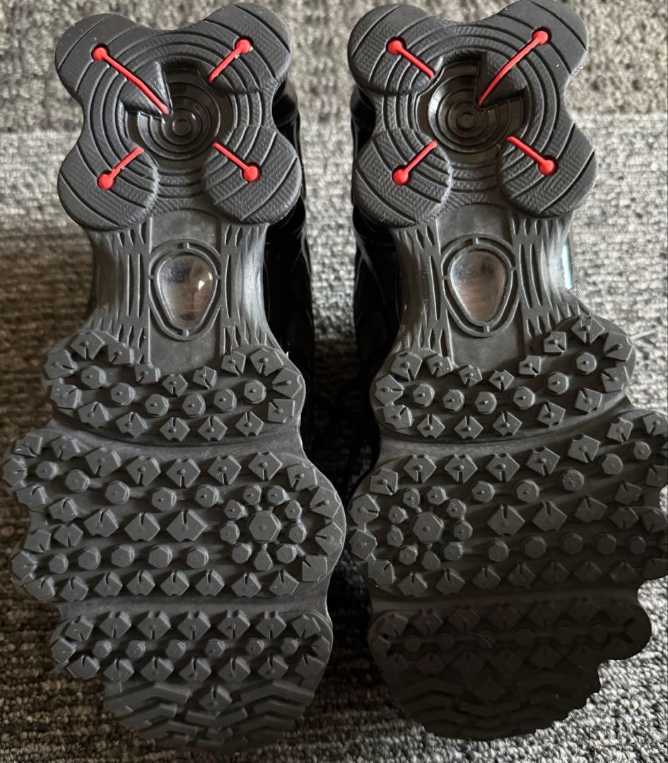 ナイキ　ショックス　ブラック