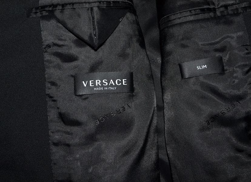 【新品】定価689,600円 VERSACE ヴェルサーチェ 現行スーツ 46