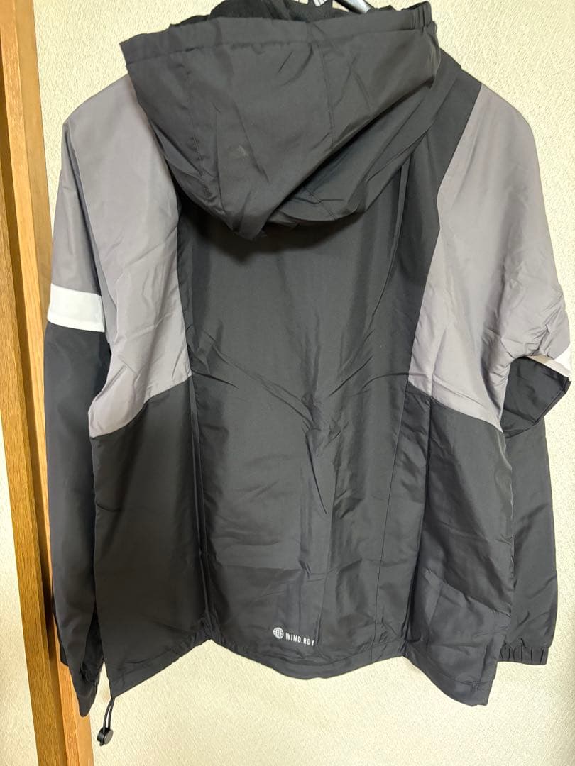 アディダス　裏起毛ウインドブレーカー上下　レディースXL 新品未使用