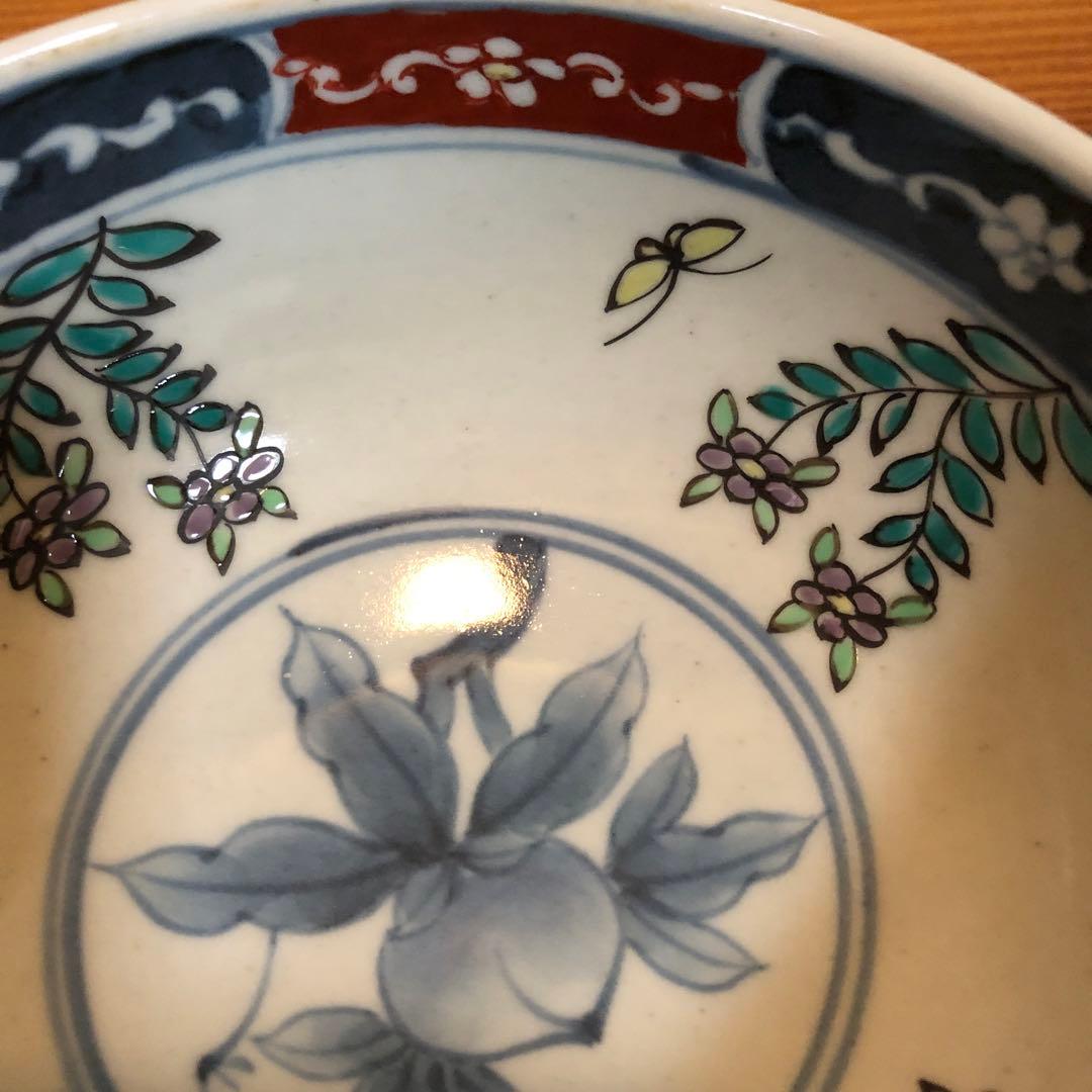 有田焼　五代走波　染錦 桃絵小花蝶文 鉢