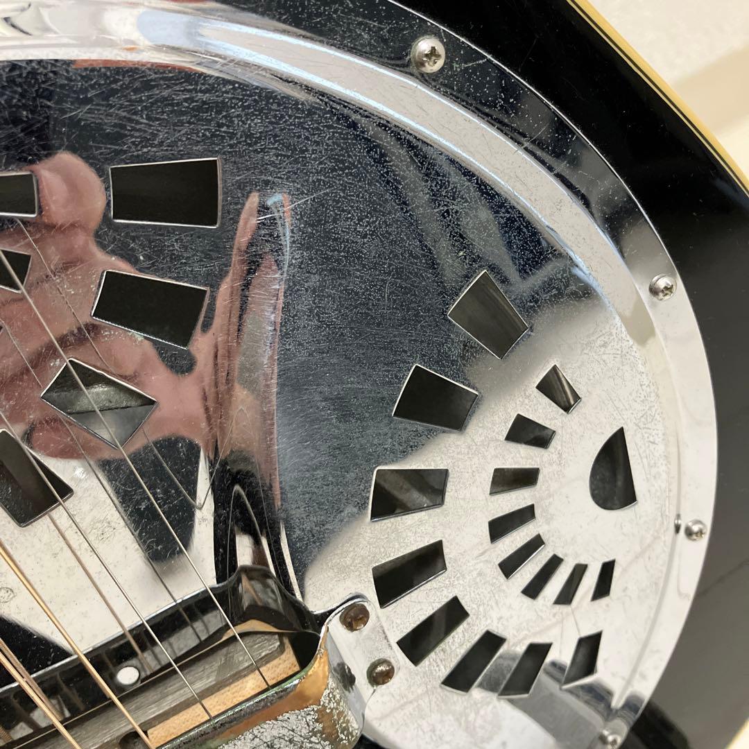 Dobro (ドブロ・リゾネーターギター) ハードケース付き