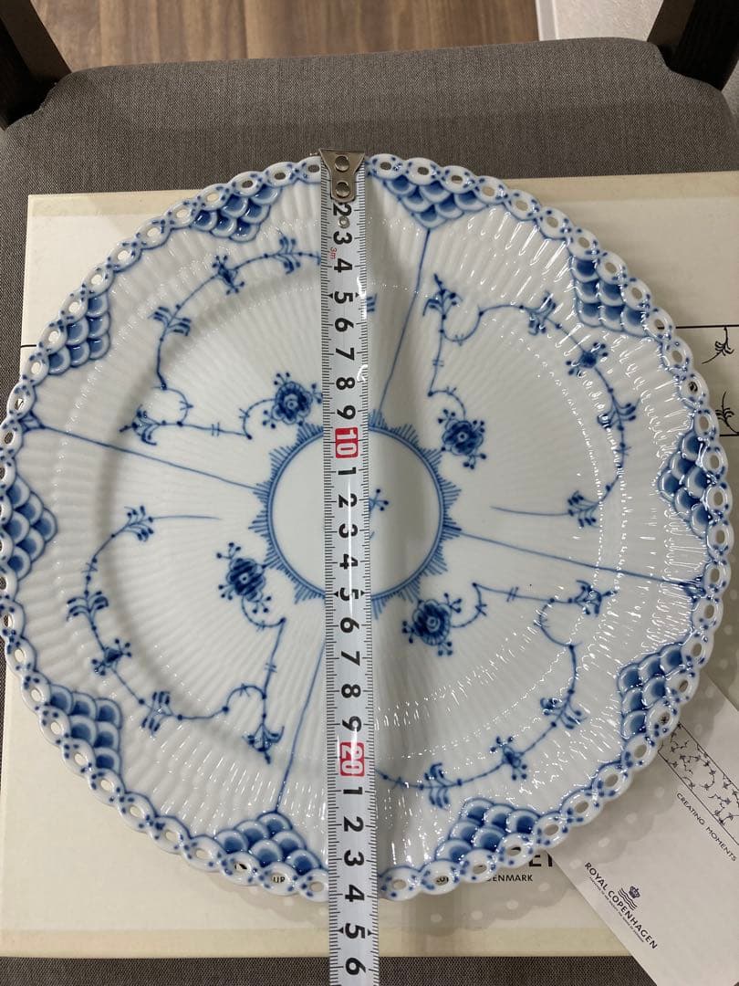ロイヤルコペンハーゲン ブルーフルーテッド フルレース プレート