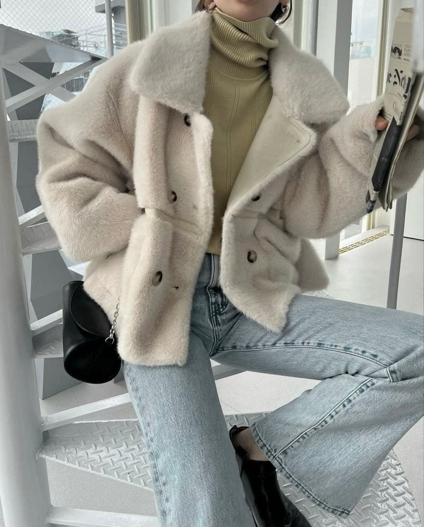 【美品】willfully ファーダブルブレストアウター