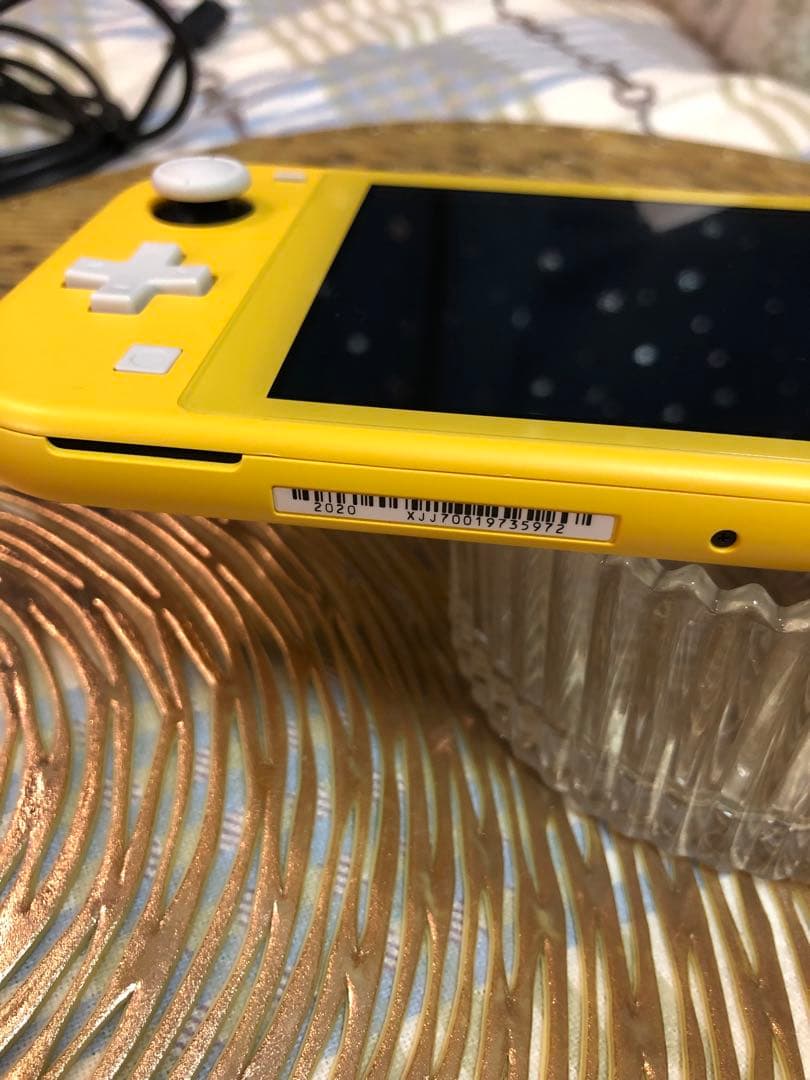 Nintendo Switch Lite イエロー 任天堂