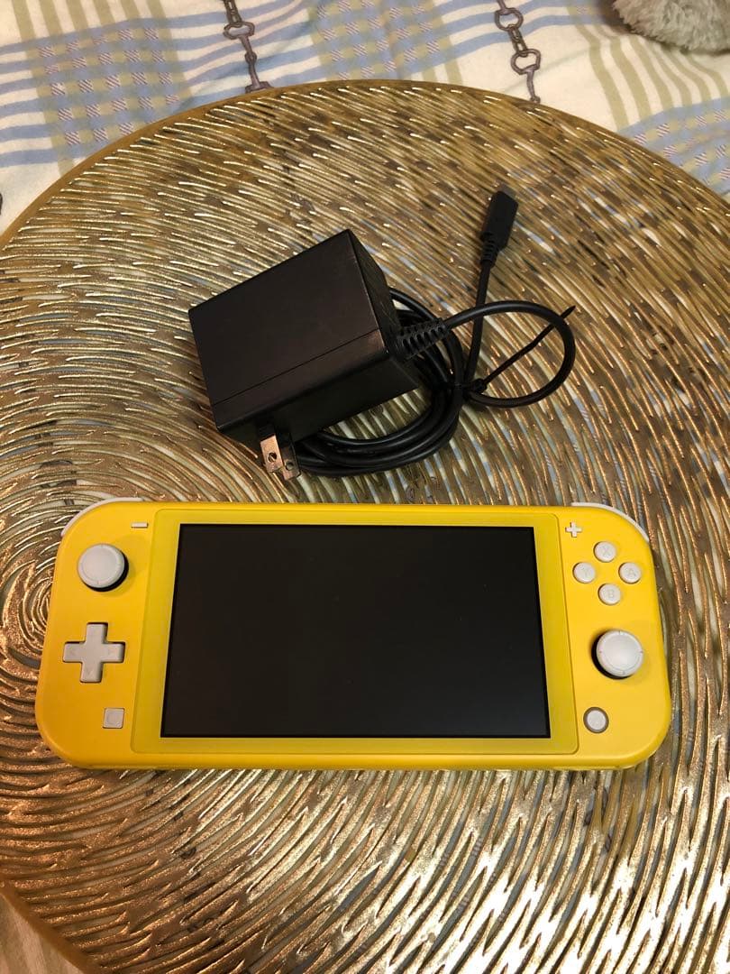 Nintendo Switch Lite イエロー 任天堂