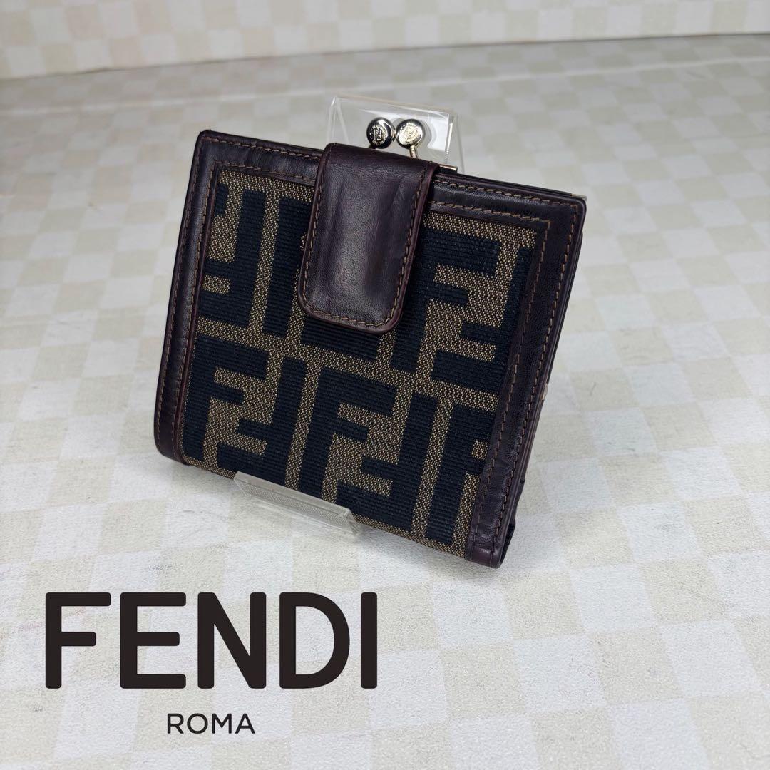 美品　FENDI フェンディ　財布　二つ折り　がま口　M83