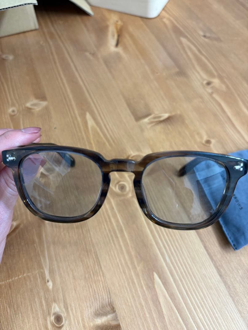 UNITED ARROWS 東京モデル サングラス グレー系