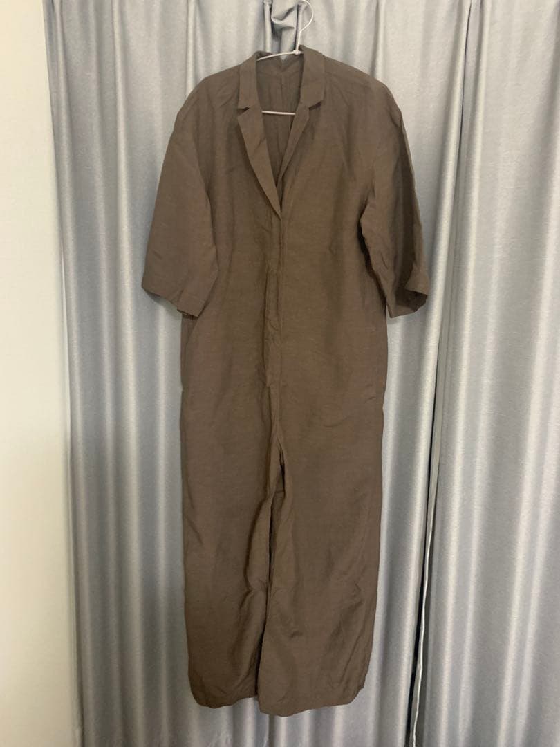 ハーフスリーブジャンプスーツ