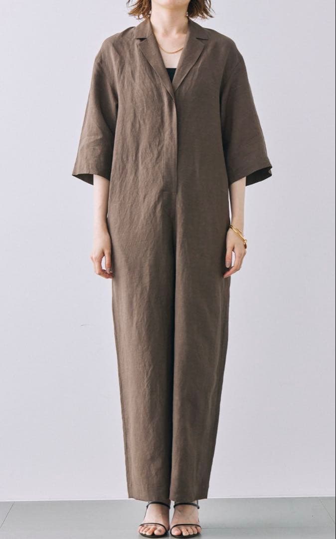 ハーフスリーブジャンプスーツ