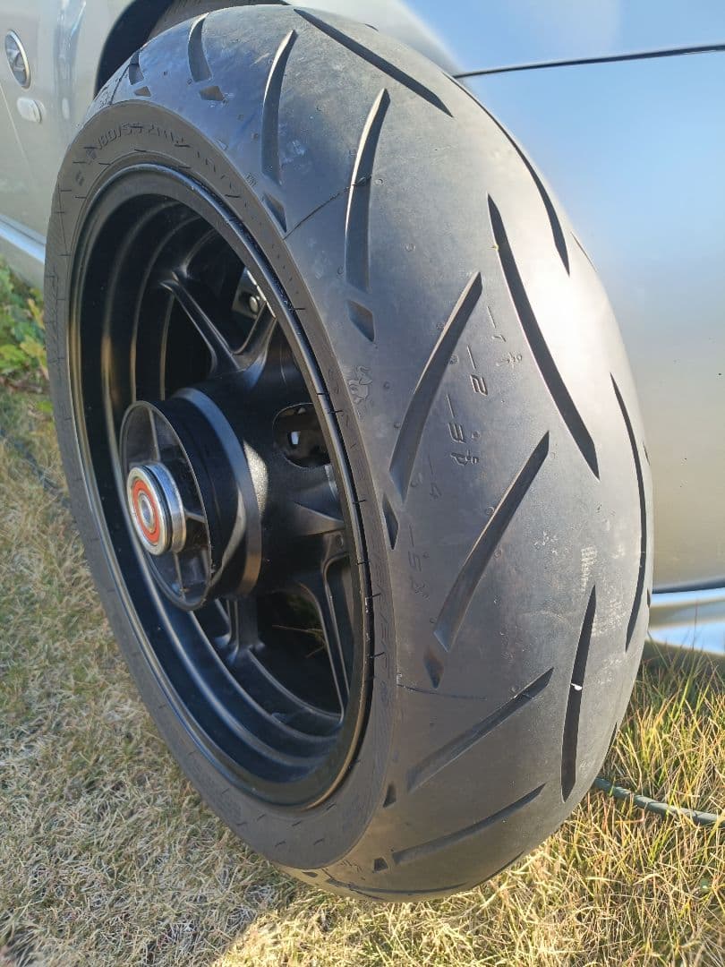 ZX-25R ZX-4R 5.50J 180 55 ワイドホイール