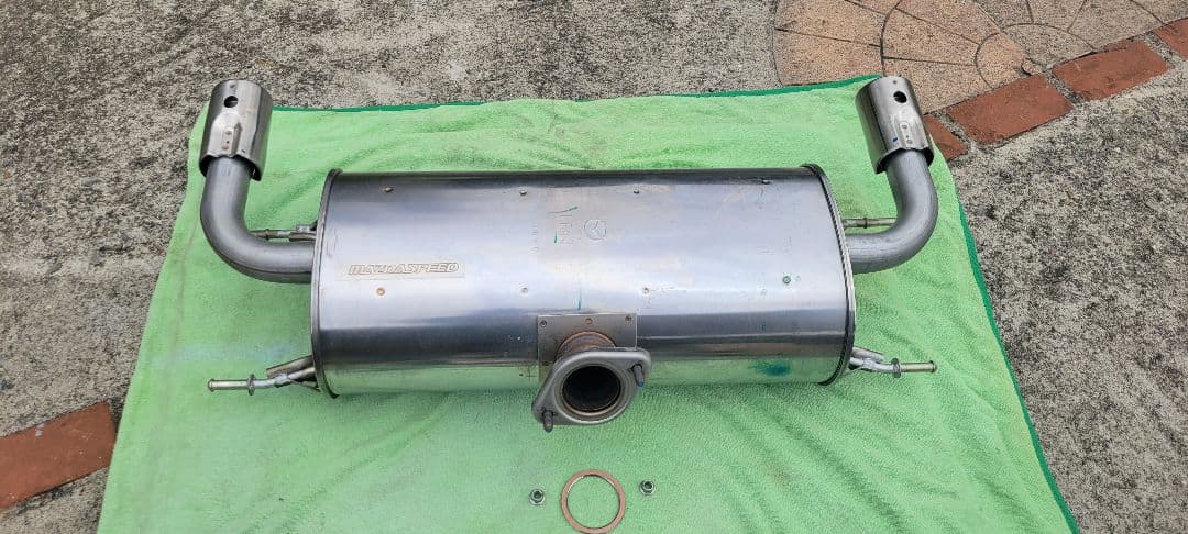 BBくんです！　ロードスター純正 マフラー新品同様 納車時のみ使用品