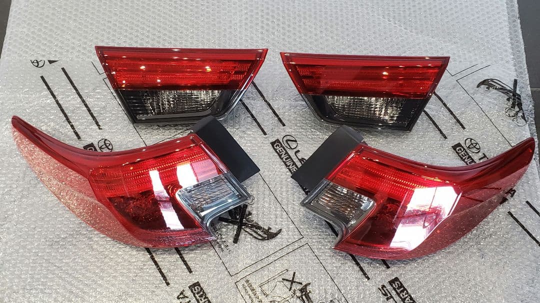 トヨタ 130系マークX 中期 純正 テール⭐ 左右１台分セット⭐程度良好❗