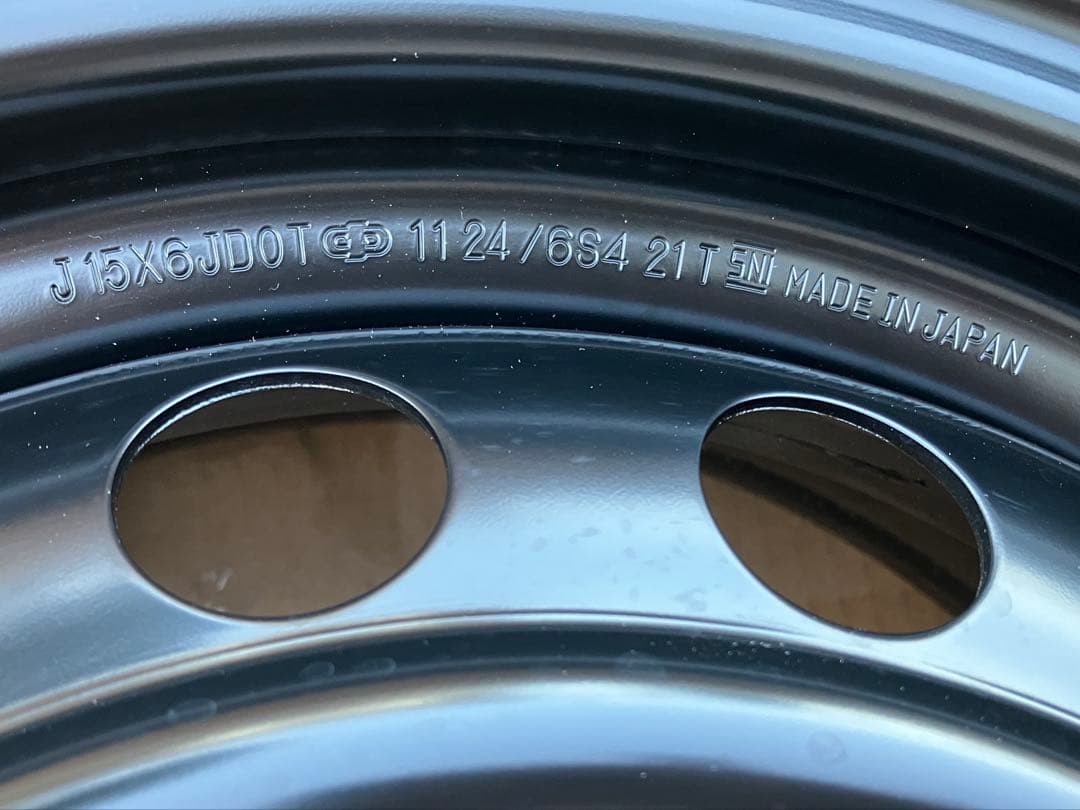 ベルさん専用　ヤリス 15インチ 4本セットの２本 ②