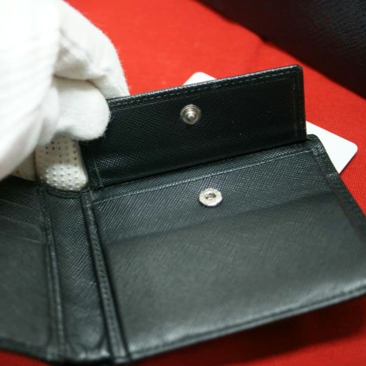 プラダ PRADA 2つ折り財布 小銭入れ付き ブラック SAFFIANO