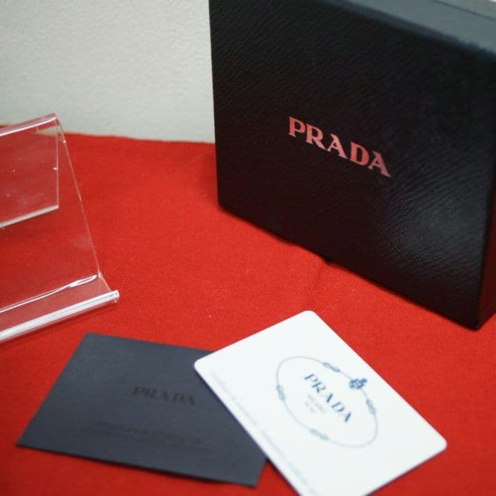 プラダ PRADA 2つ折り財布 小銭入れ付き ブラック SAFFIANO
