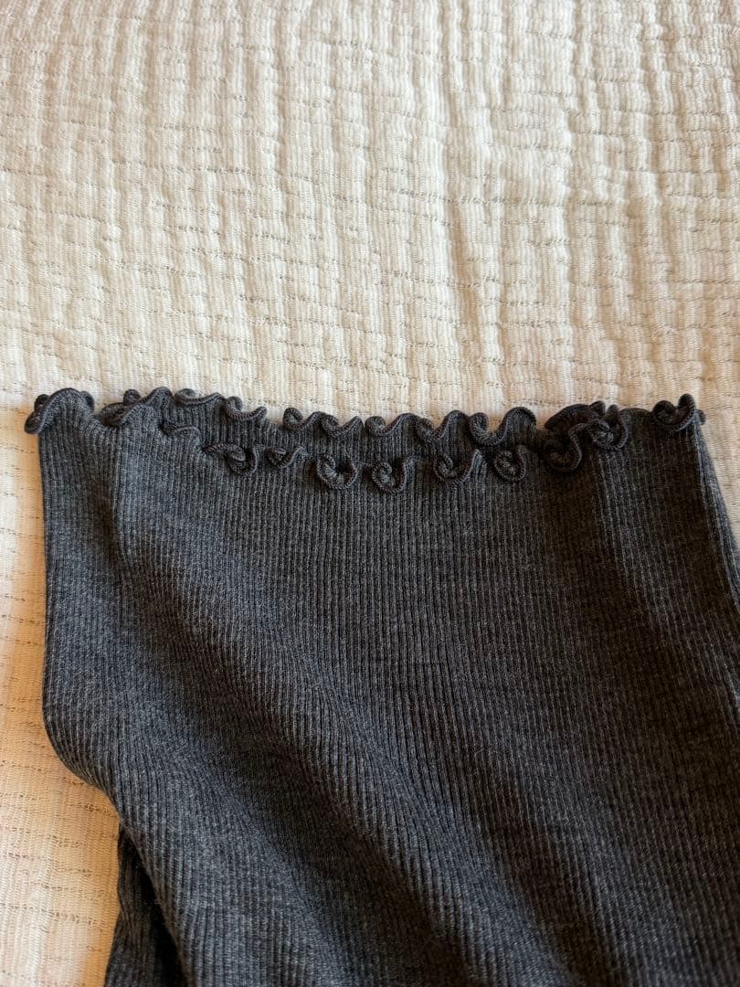 Oscalito チャコールグレー ハイネック長袖サイズ3