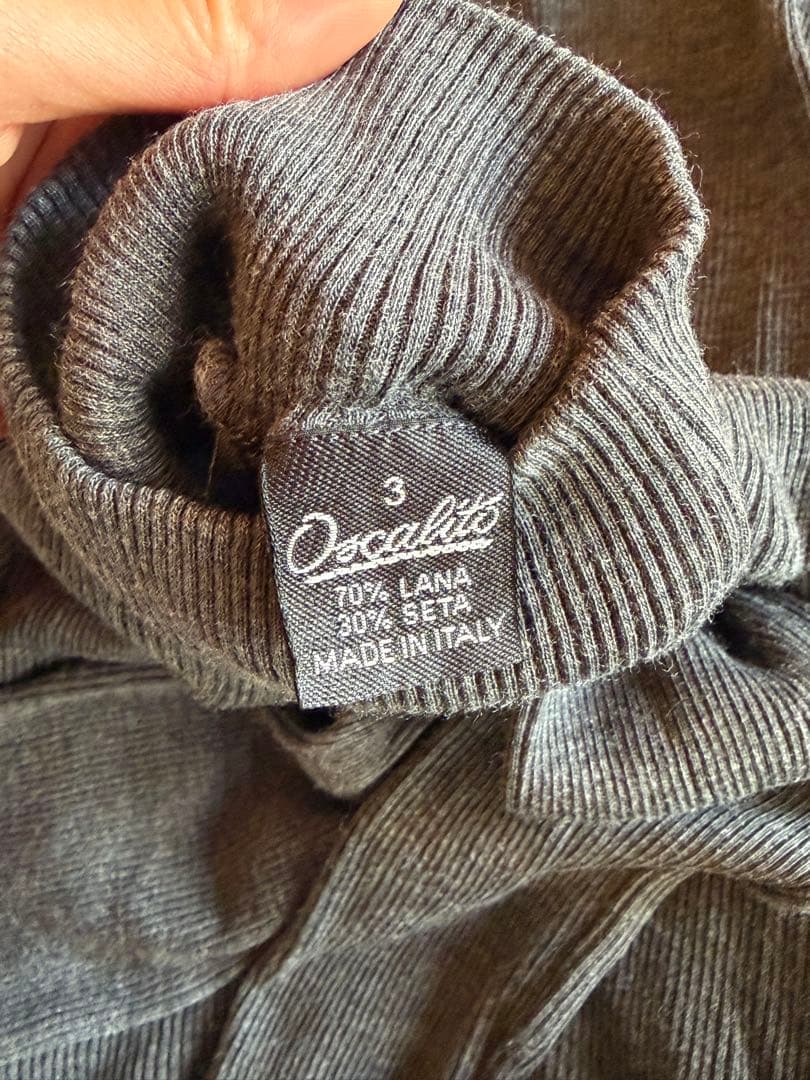 Oscalito チャコールグレー ハイネック長袖サイズ3