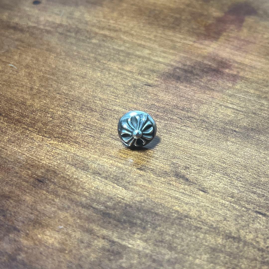 クロムハーツ クロスボール ピアス