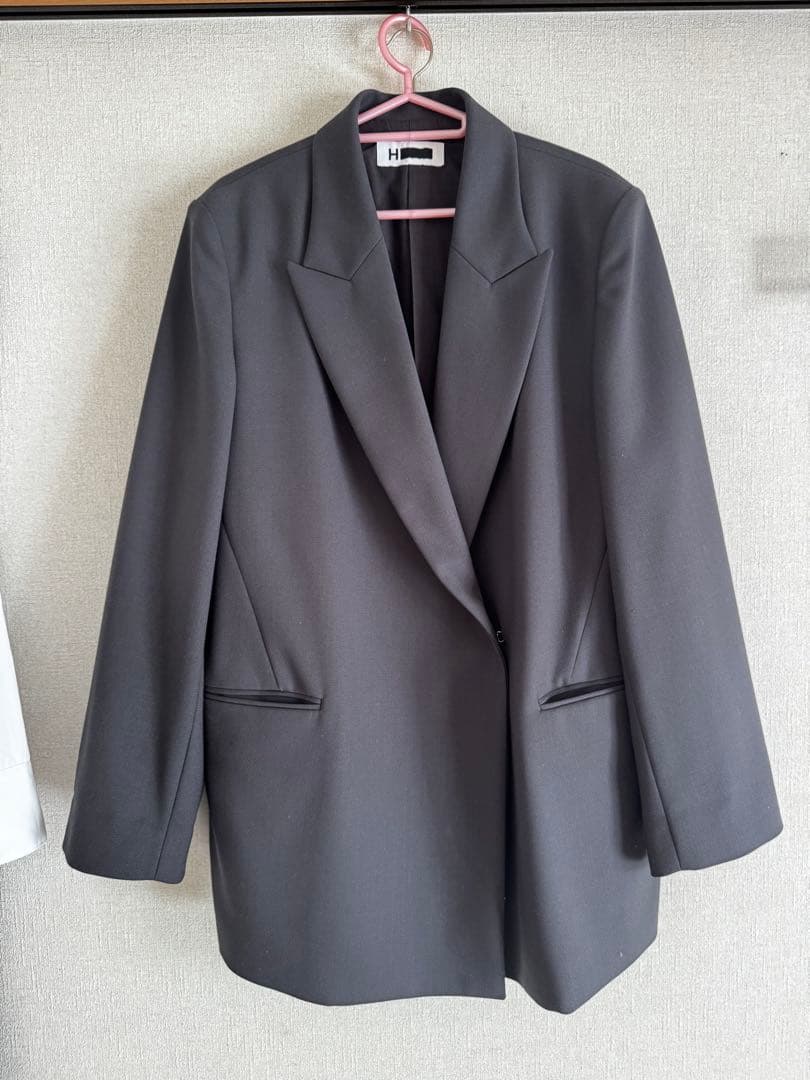 H beauty&youth ジャケット