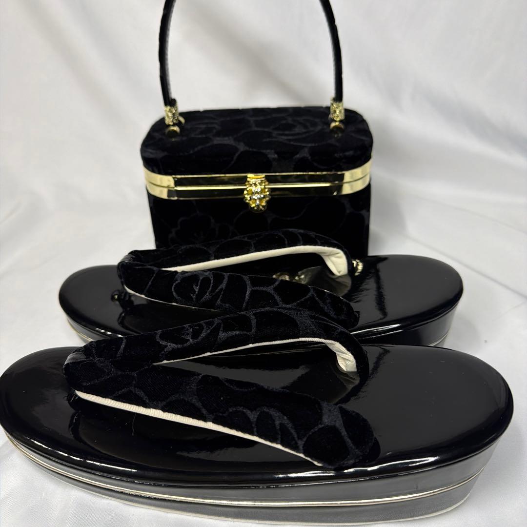 新品未使用　振袖用　ベルベット　2026年　草履　バッグ　セット　黒　フリー