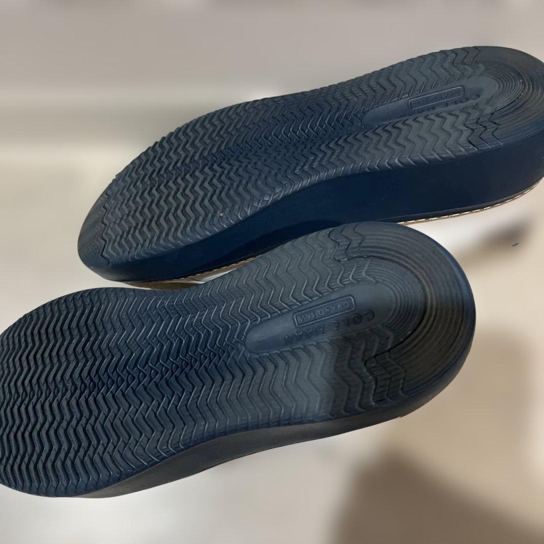 ホワイトレザー スニーカー ネイビーソール