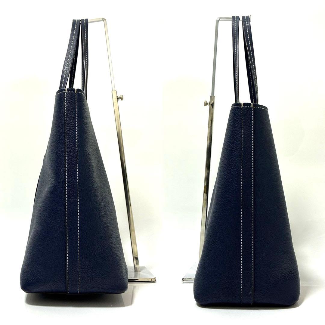 希少　トリーバーチ　トートバッグ　パンチングロゴ　A4可　レザー　ネイビー