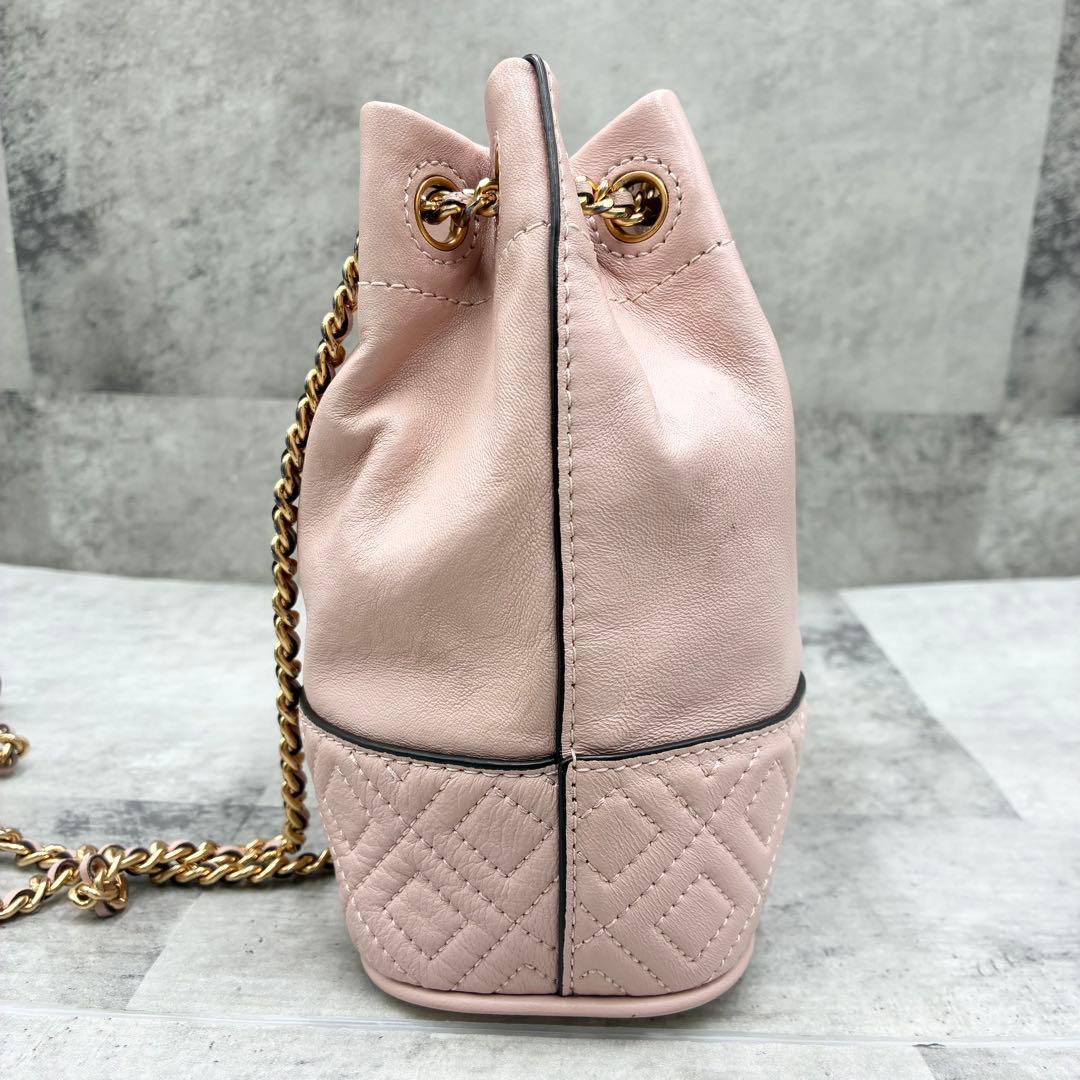 ✨美品✨トリーバーチ　バケットバッグ　フレミング　エンボスロゴ　レザー　ピンク