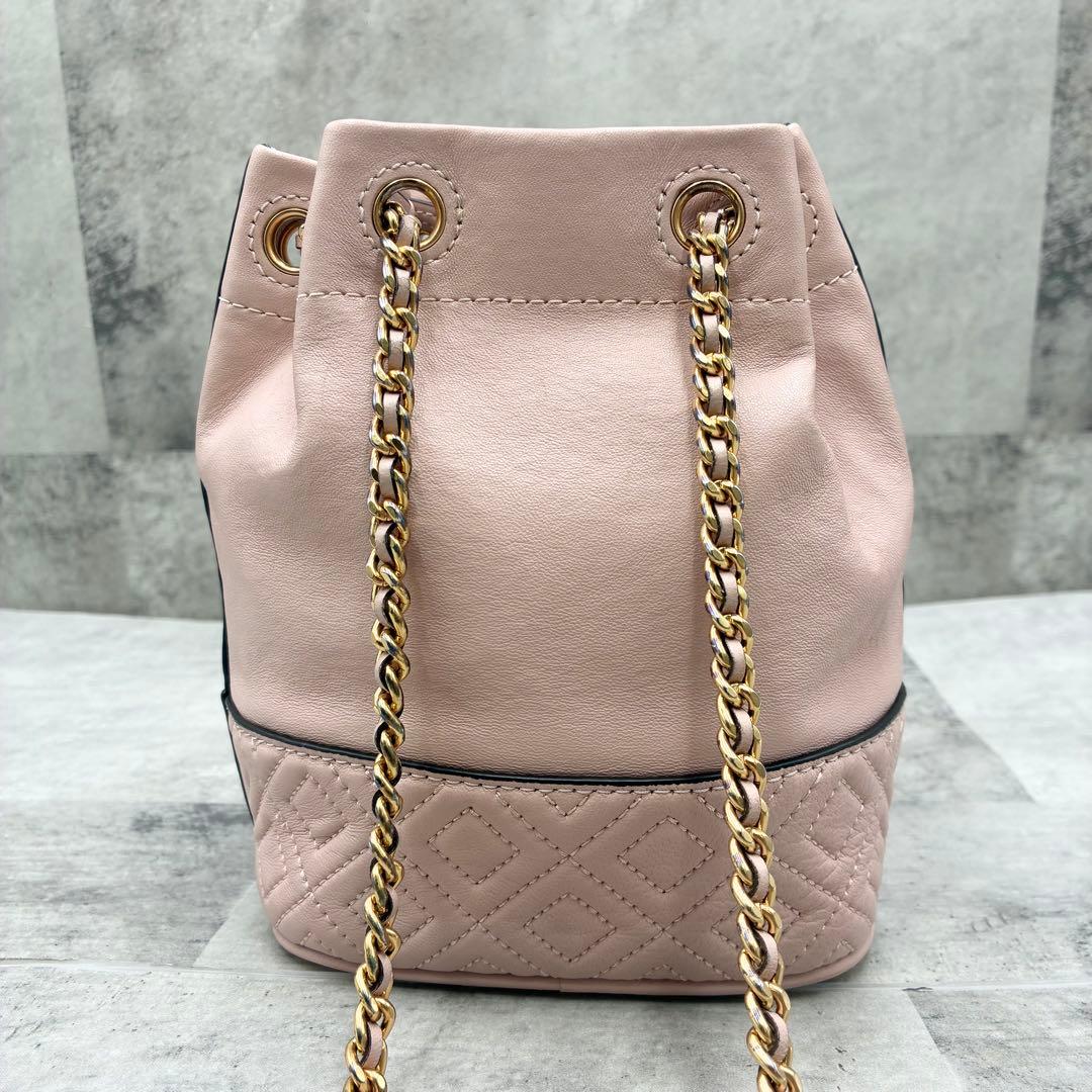 ✨美品✨トリーバーチ　バケットバッグ　フレミング　エンボスロゴ　レザー　ピンク