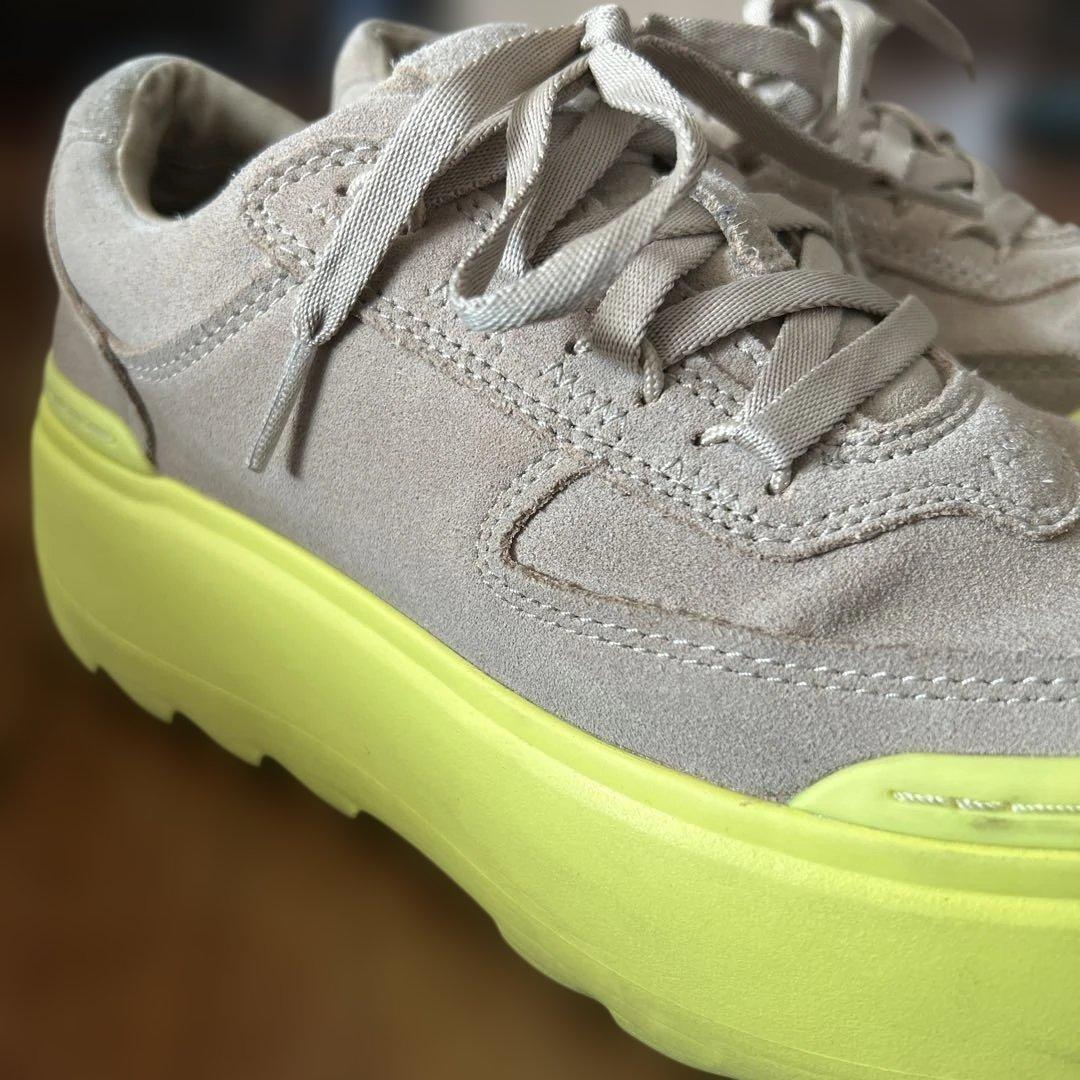 UGG 厚底スニーカー MARIN MEGA LACE ベージュイエロー　23