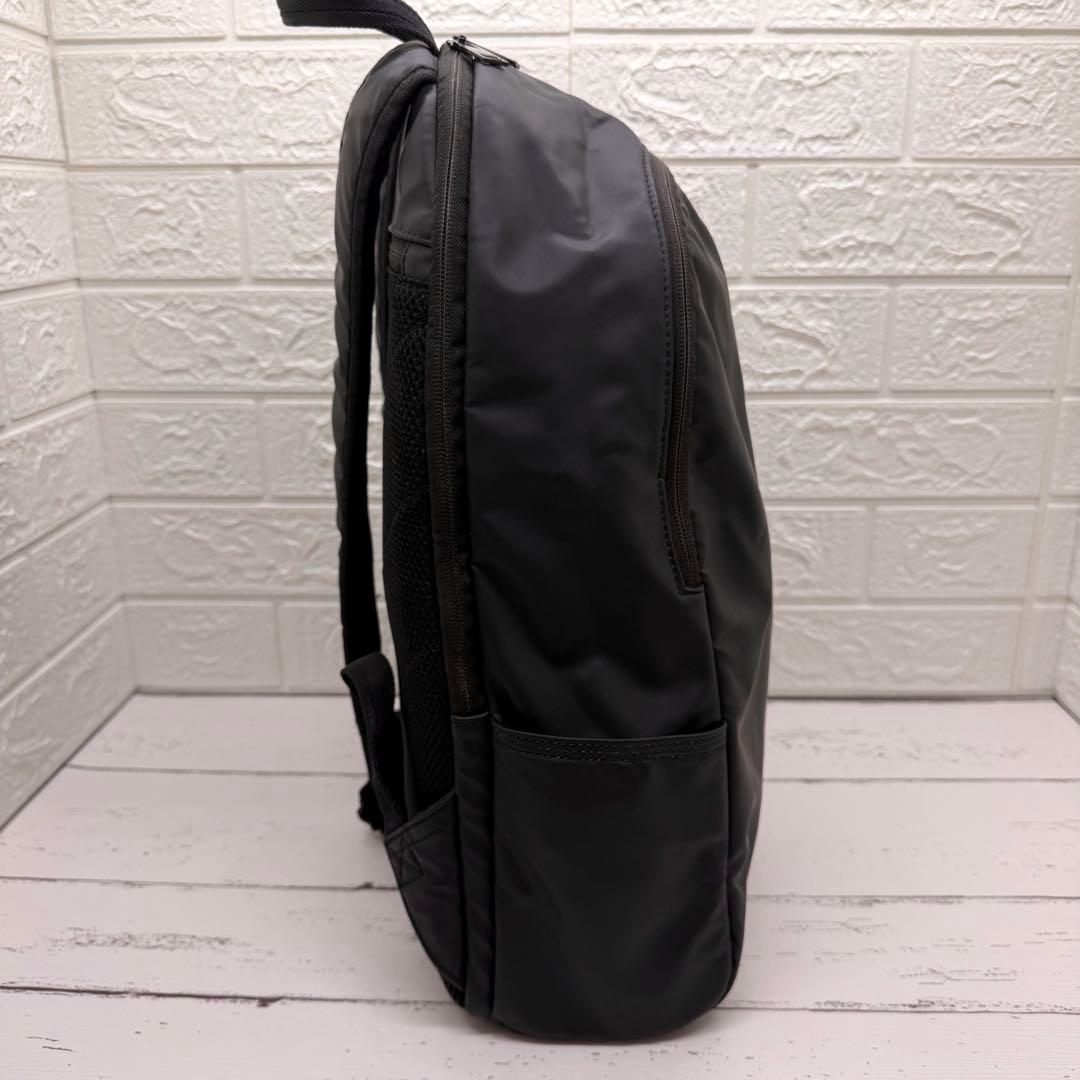【即完売✨美品】　ディーゼル　リュック　バッグ　ブラック　ビックロゴ