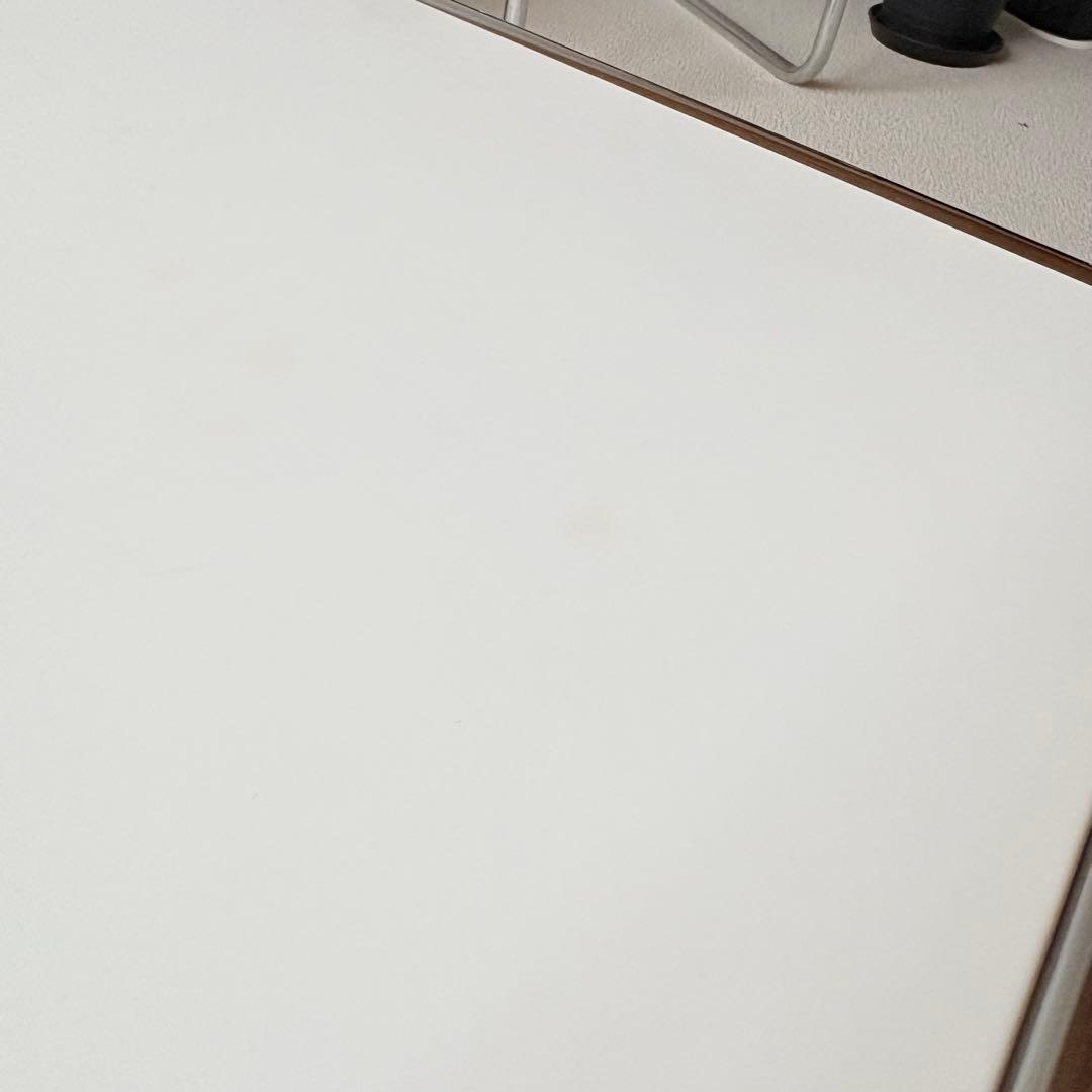 USM Haller USMハラー サイドテーブル ホワイト