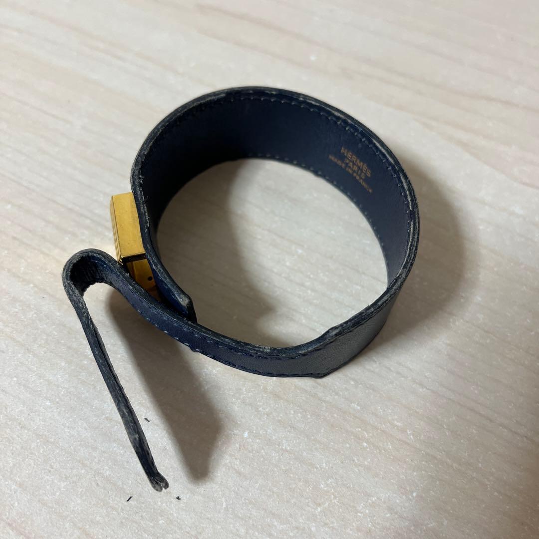 HERMES ネイビー レザー バングル