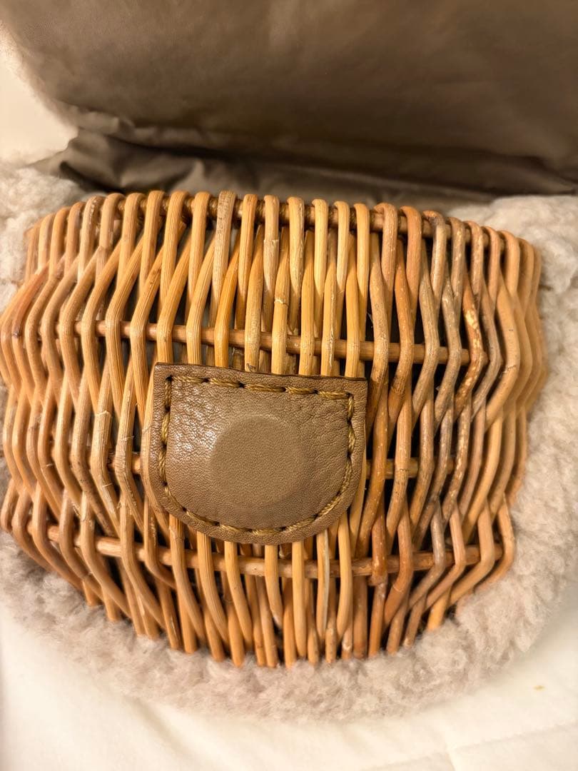 ebagos *HIRAMEITA ボアウトウト ボディーバッグS