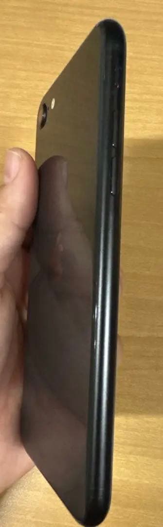 Apple iPhone SE (第2世代) ブラック64GB バッテリー80%