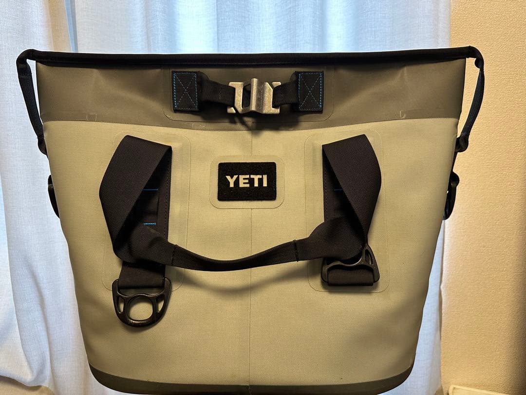 Yeti クーラーバッグ