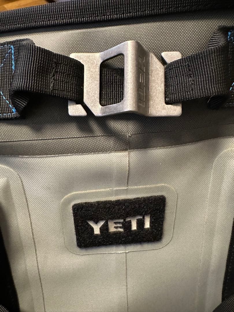 Yeti クーラーバッグ