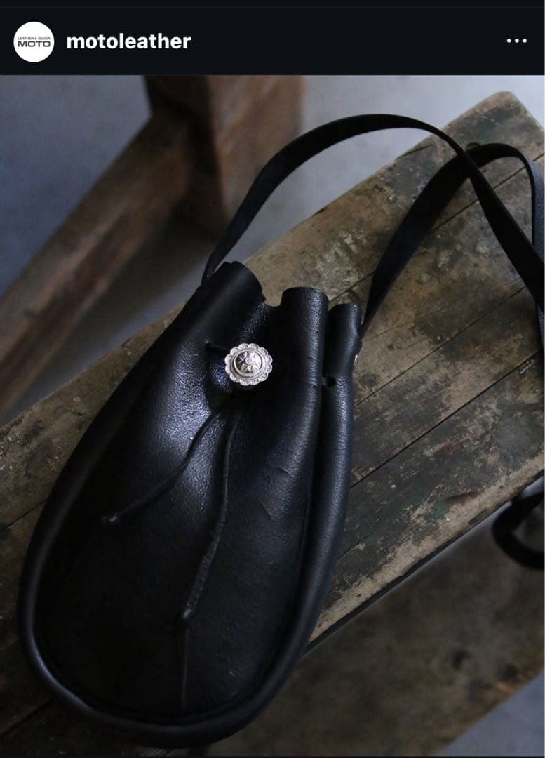 MOTO 黒 巾着レザー ショルダーバッグ