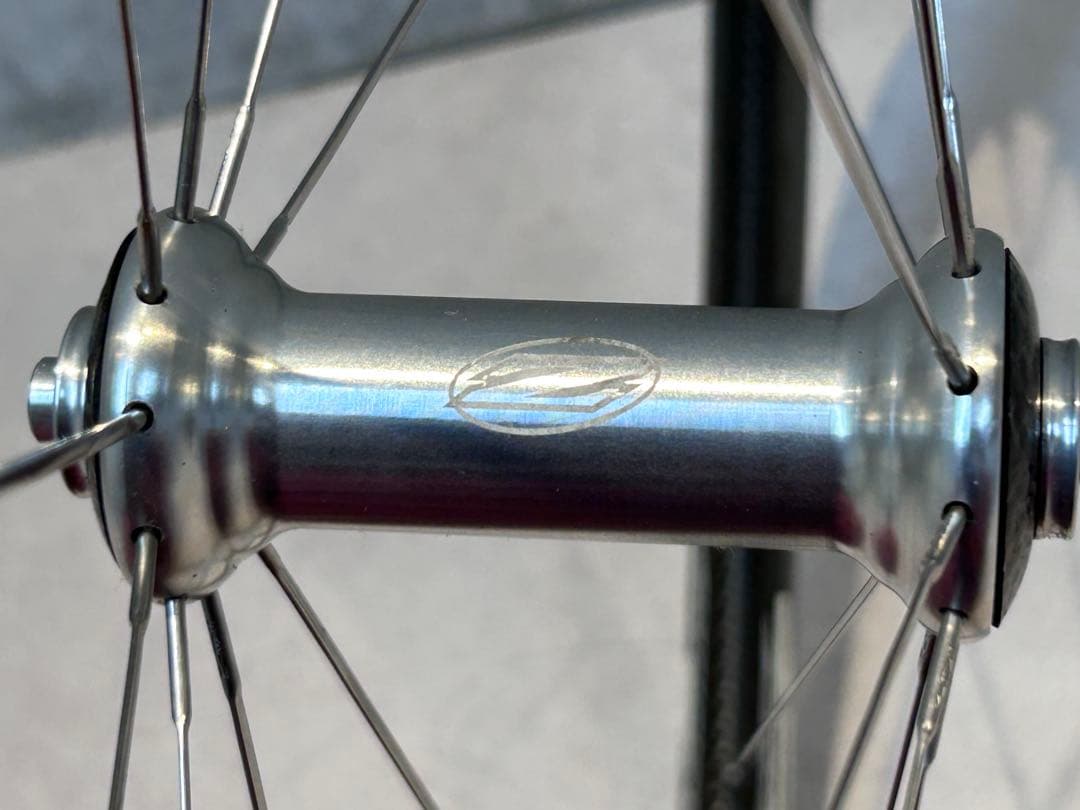 ZIPPホイール、303（フロント）、404(リア) セット。